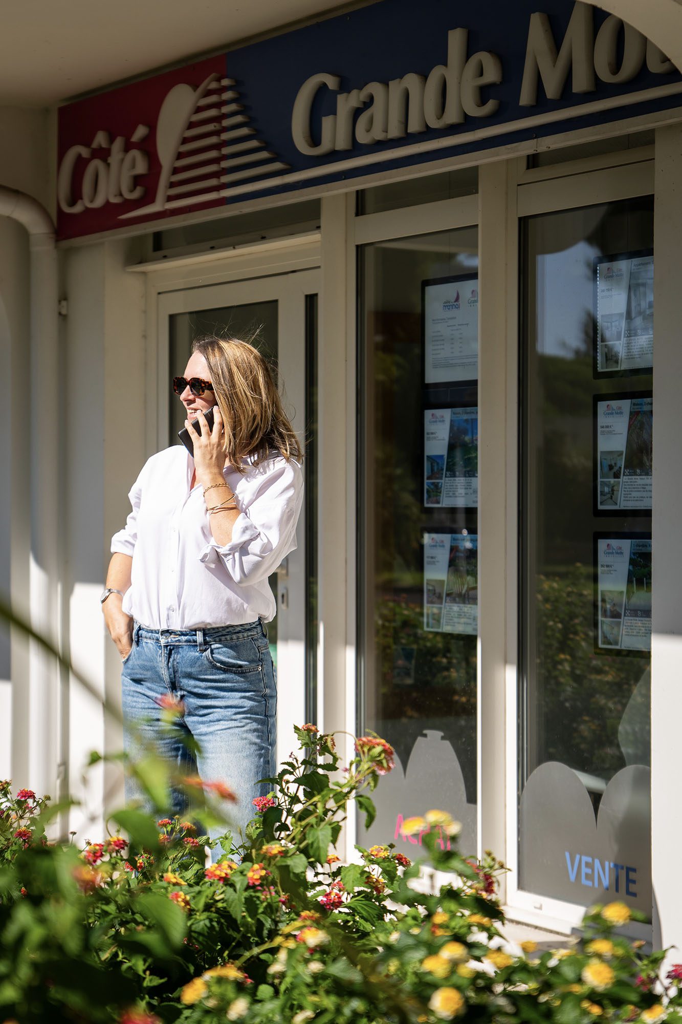 Portrait professionnel d'une agent immobilier par une photographe d’entreprise à Montpellier