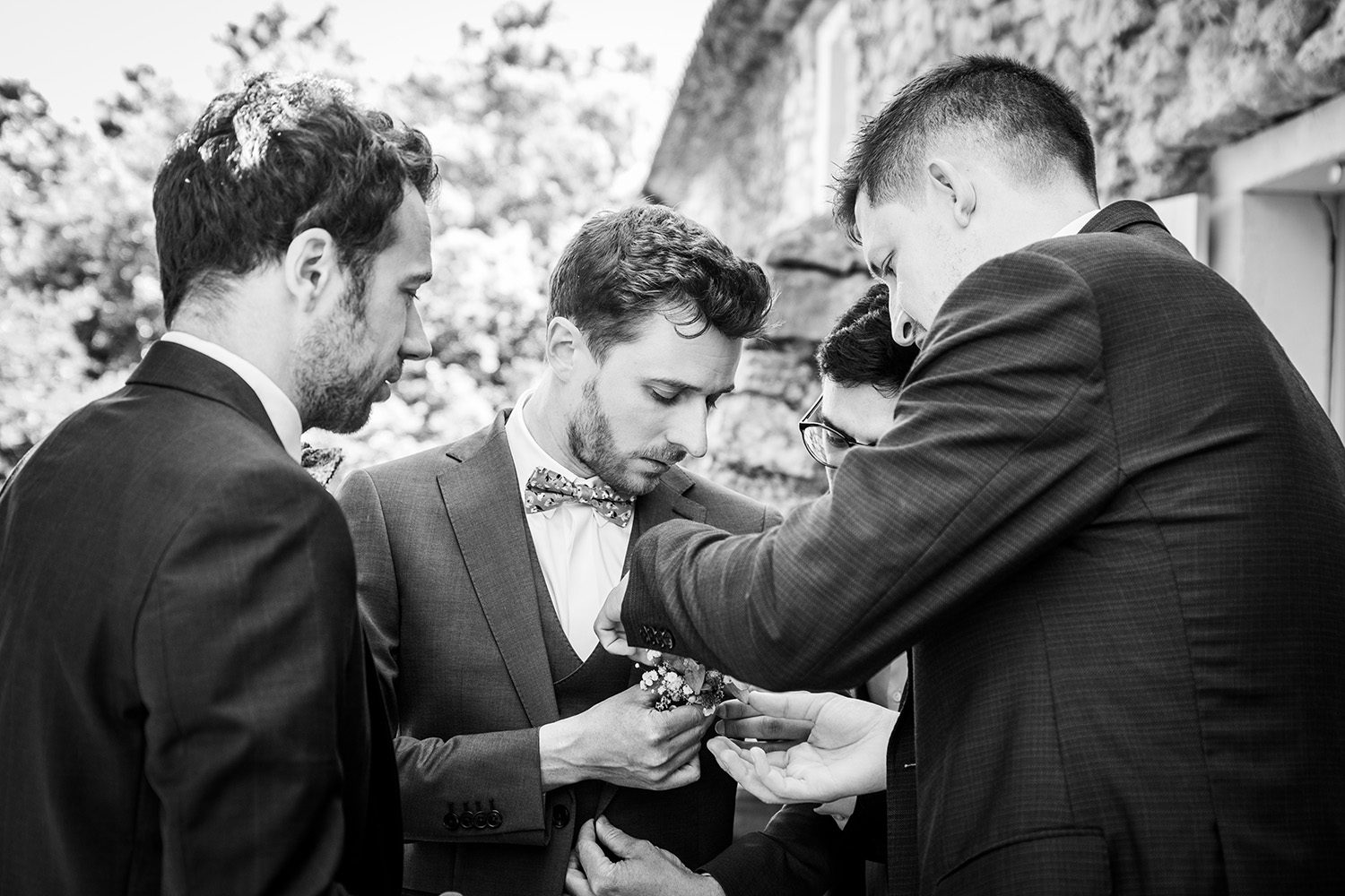 préparatifs du marié moment émotion mariage Montpellier